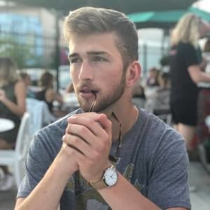 Meet your Posher, Max